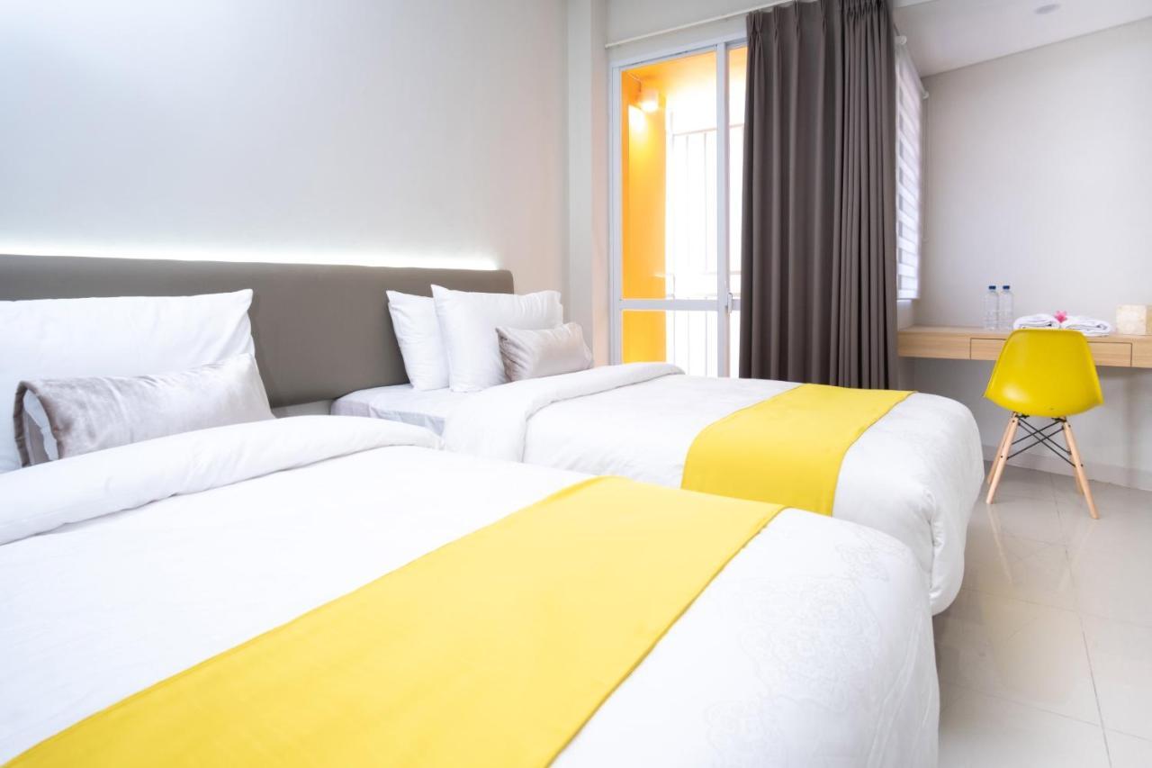 S101 Hotels Semarang Exterior photo