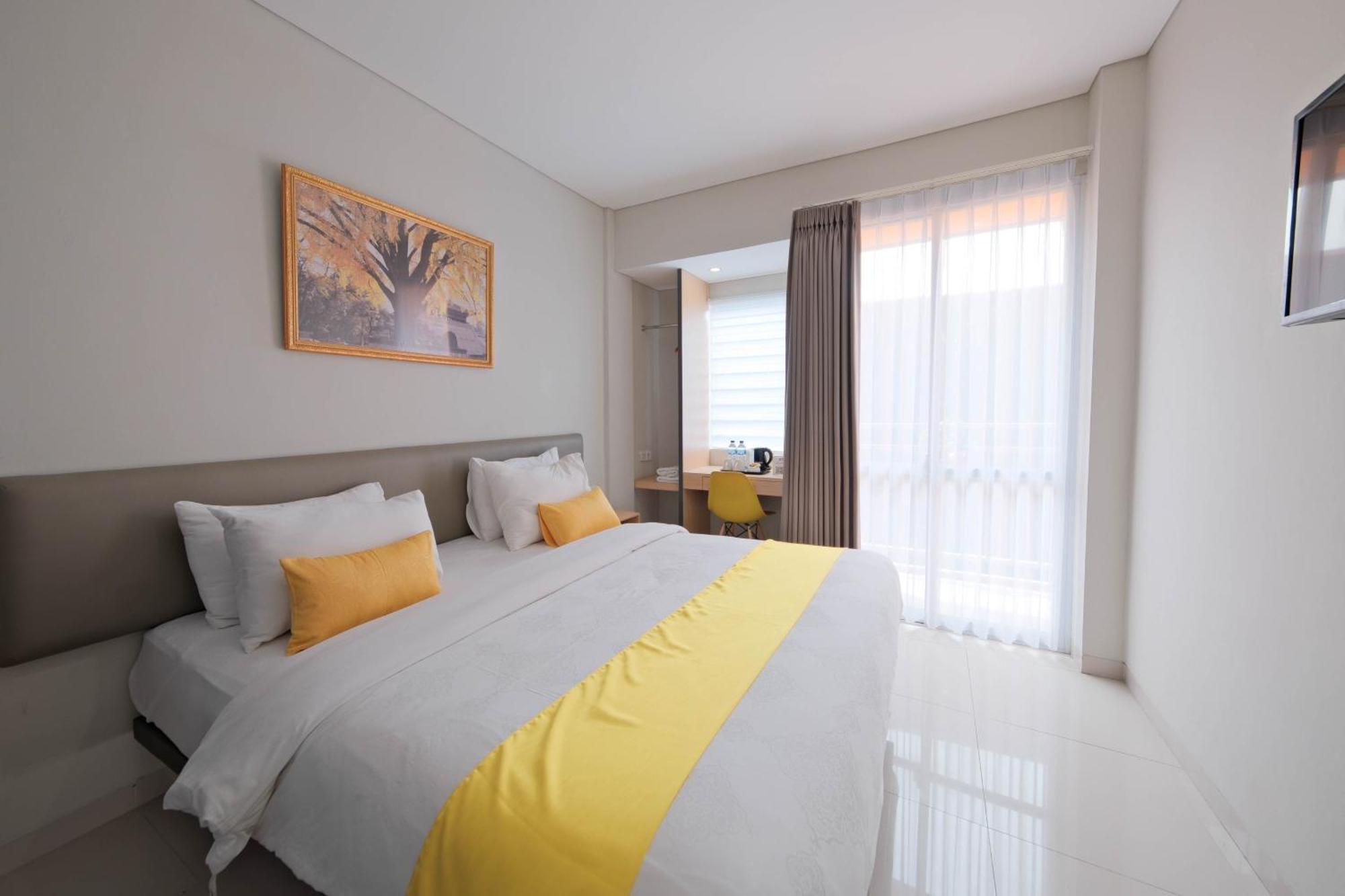 S101 Hotels Semarang Exterior photo